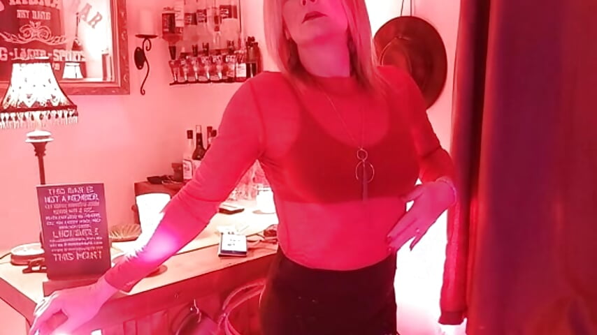 Tease - vidéo du modèle de showcams Lilyarna01