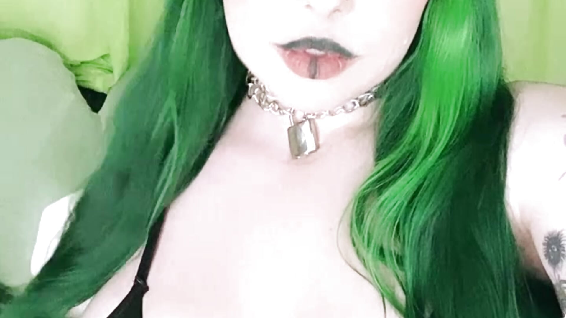 Say “Yes goddess” - video by bbydollofficiall