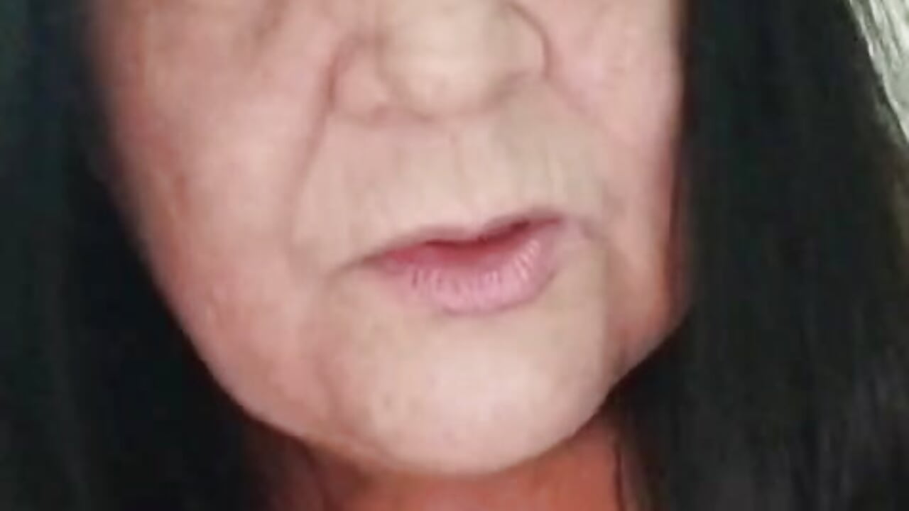 injetei pomada porque uma foda feriu. I injected ointment because a fuck caused an inj ury.