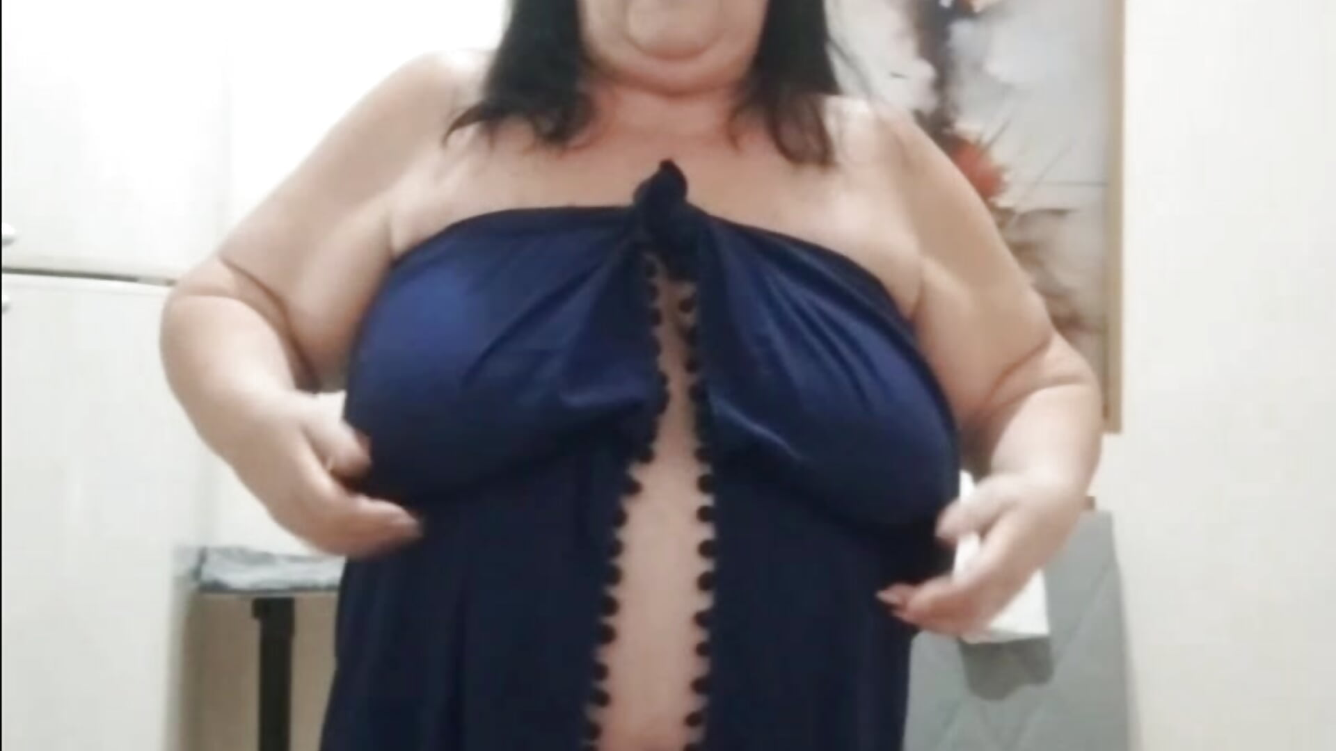 Yayá Pleníssima - Very Full in Bolero – video modela na kameri Yaya_Mineira