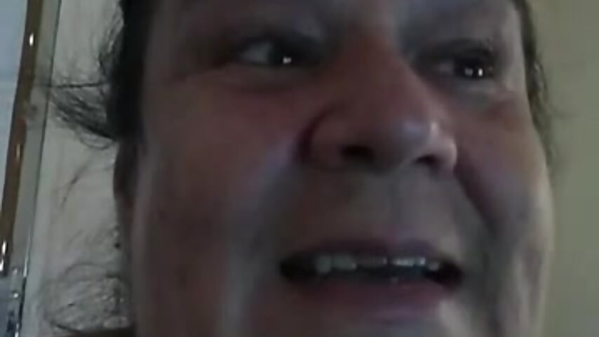 Working in 2016 With música, and crying because the music was beautiful - วิดีโอโดย Yaya_Mineira โมเดลแคม