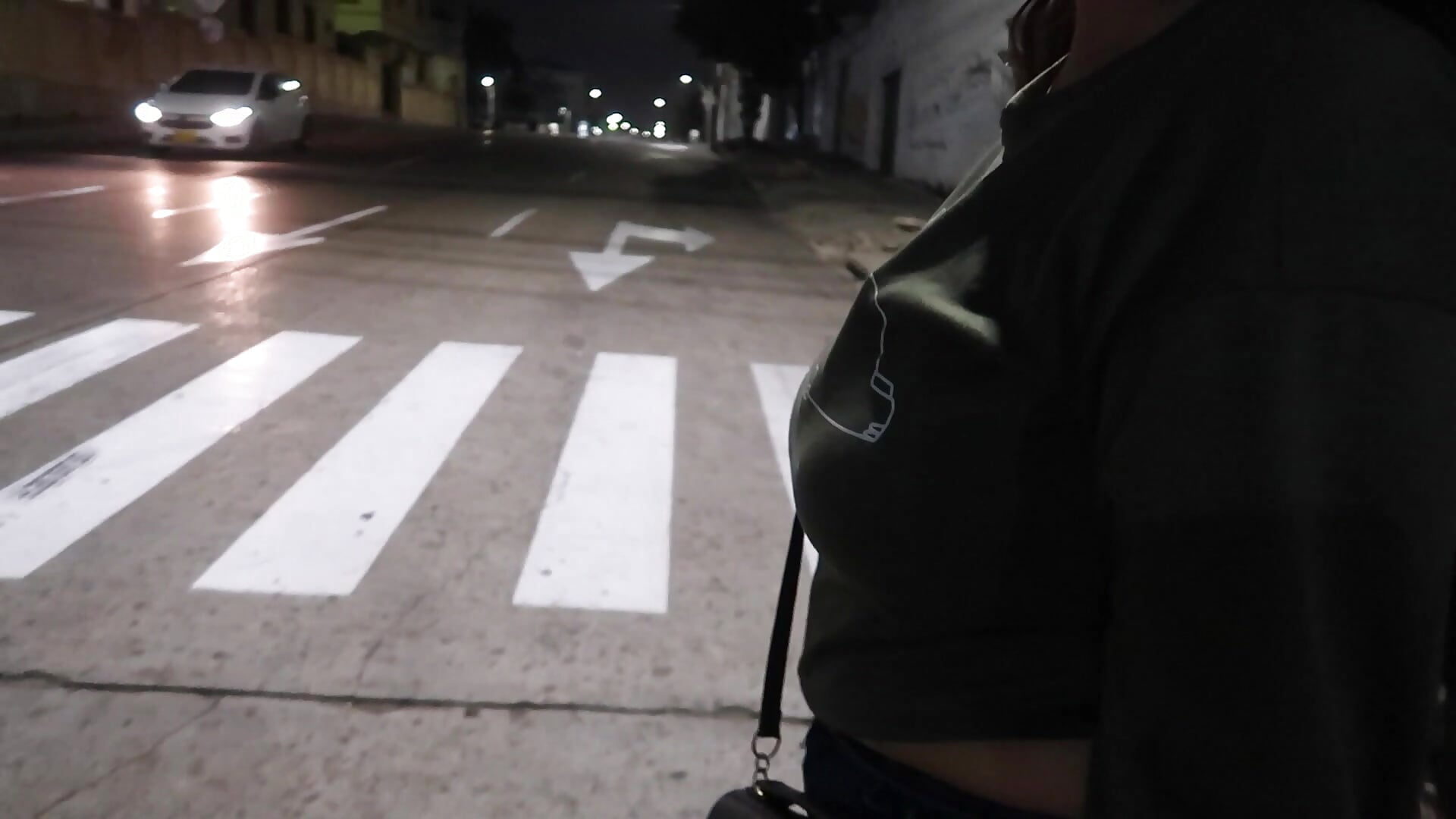 Encuentro a la chica para cumplir la fantasia de mi tipper – video modela na kameri EL-CHICLE-TV