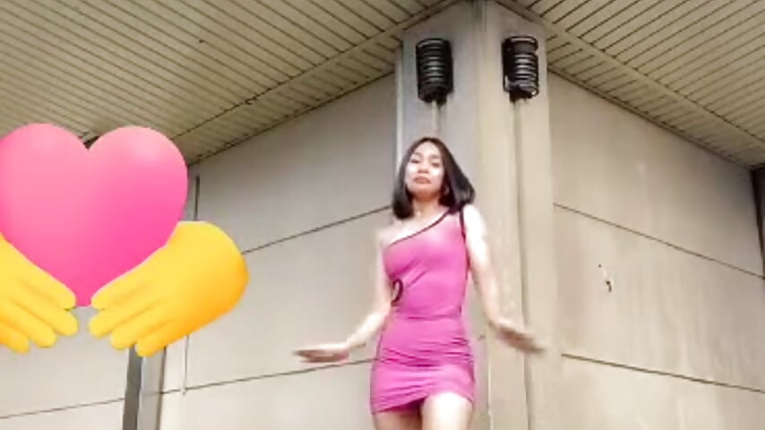 Dance in public - AlisonCox主播的视频