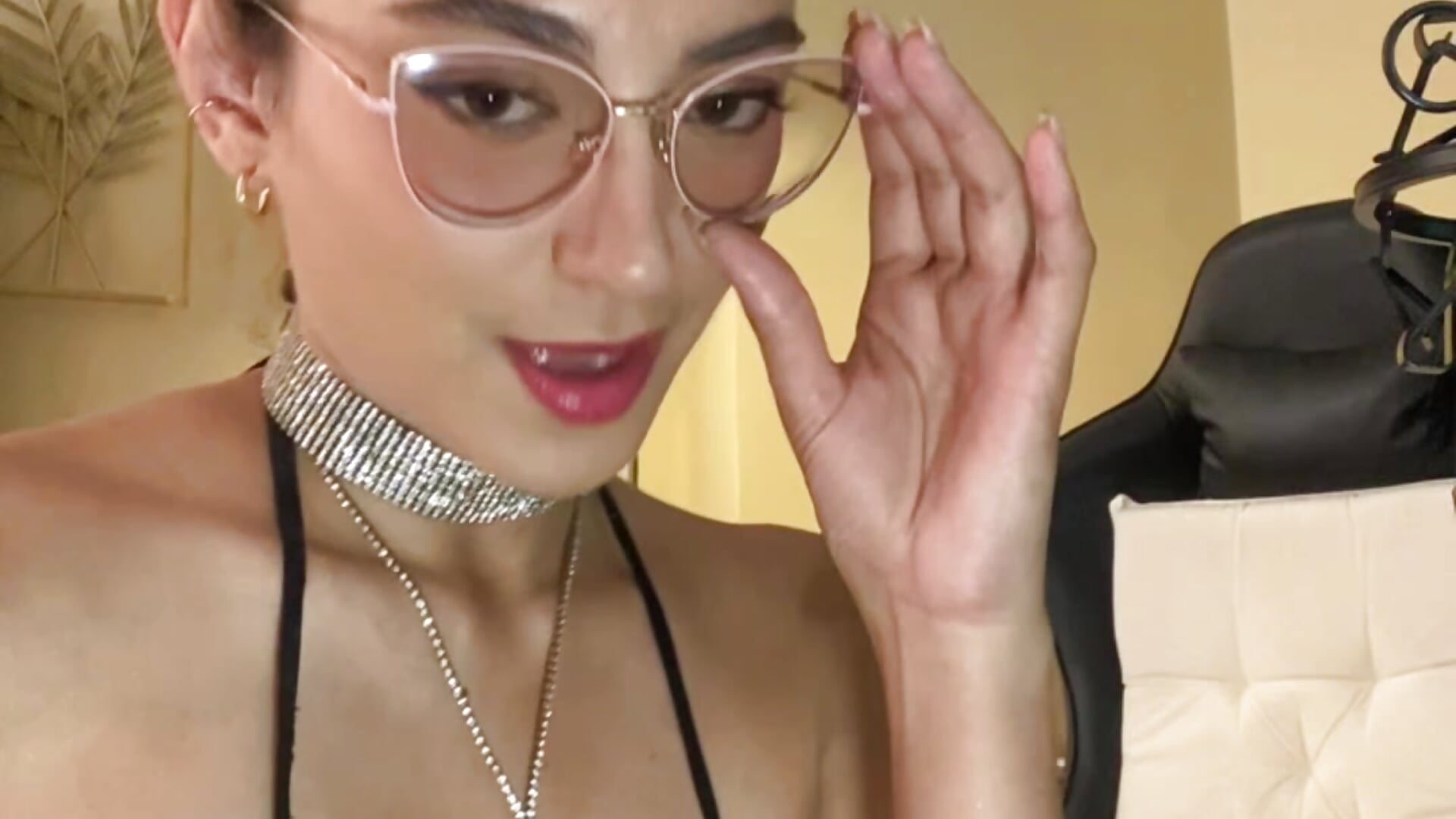 👠💋🖤