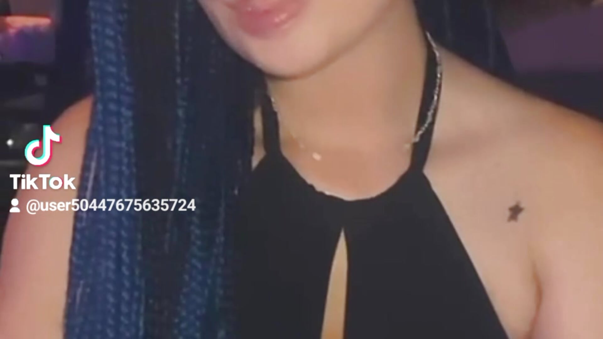 Ti mando un grande bacio di benvenuto, tesoro. - video by Samantha_le cam model