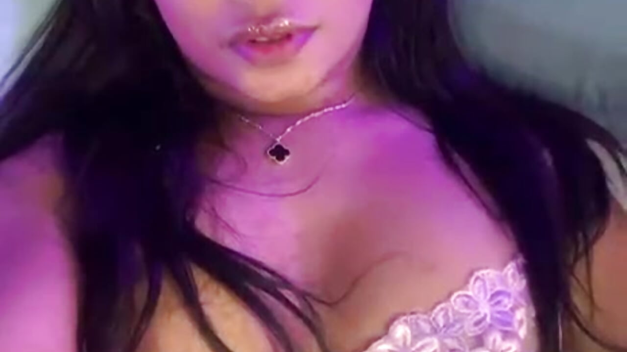 My body waiting for you now - video by DeniseMoca cam model