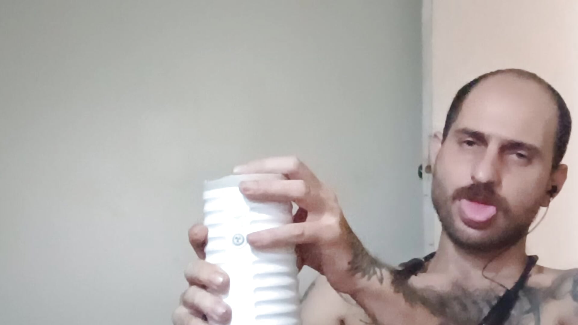 Playing hot! - video by Tatted21xxx cam model