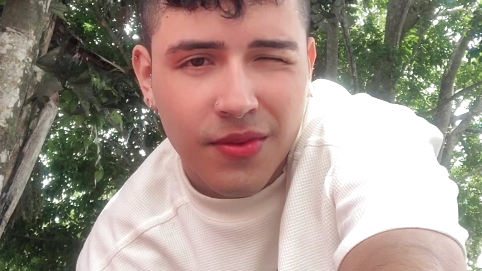 Hiii