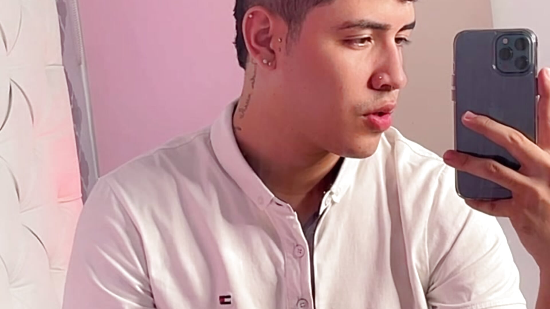 Good boy - video by AaronGreco cam model