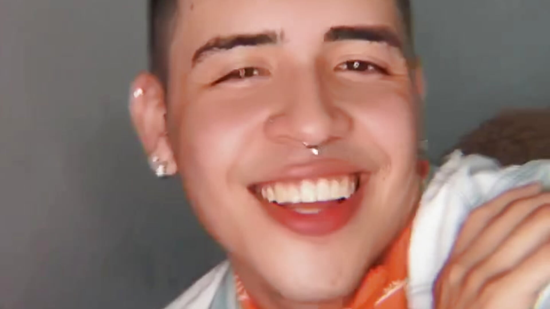 Du you like color Orange? - video by AaronGreco cam model