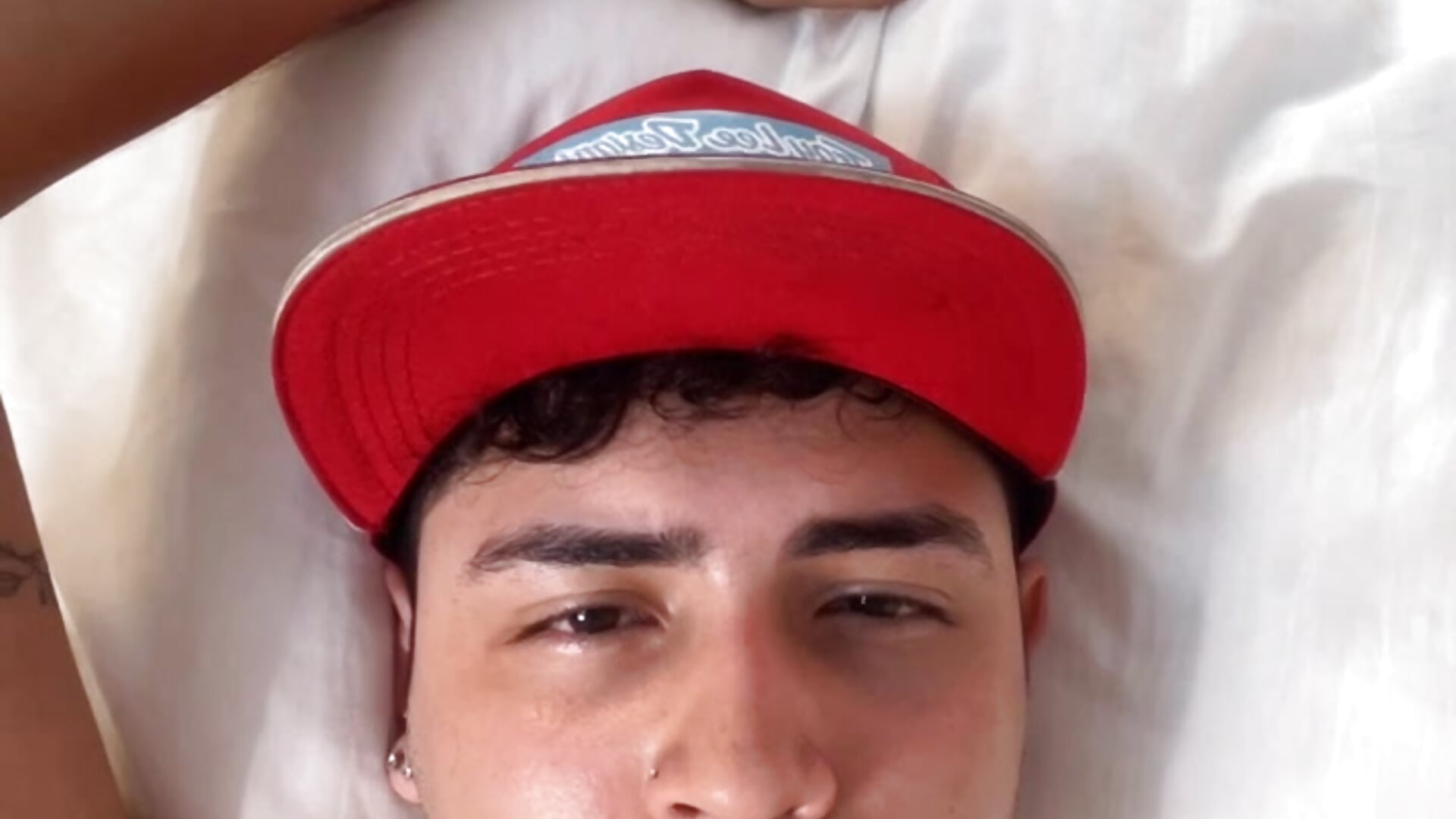 Do you like hairy? - video by AaronGreco cam model