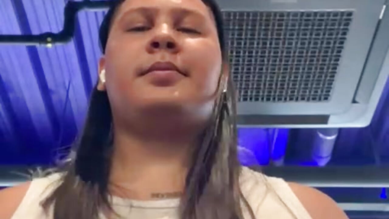 WhatsApp Video 2025-11-04 at 2,03,24 PM - video by junaiker_roa cam model