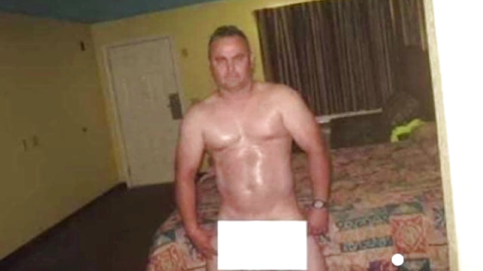 James Bass 05 – video modela na kameri jamestexas