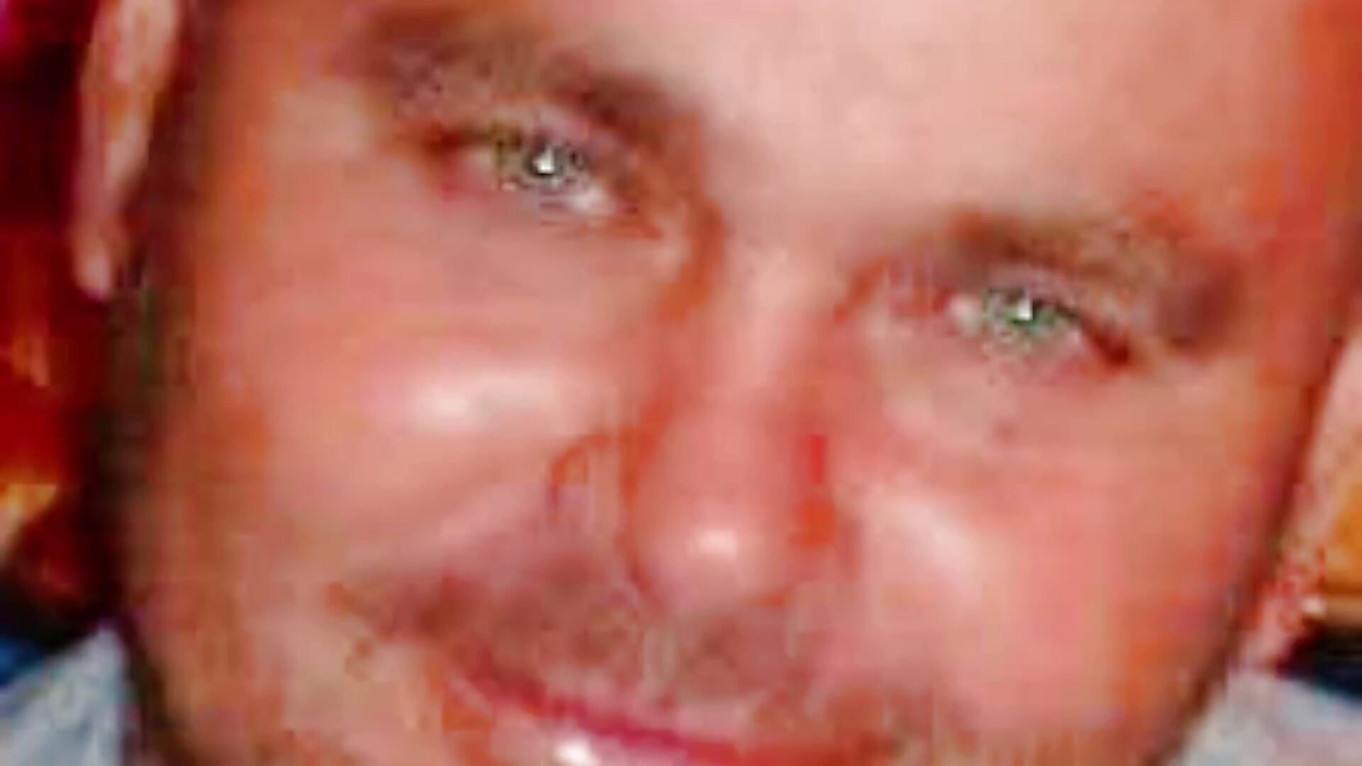 James Bass Tik tok – video modela na kameri jamestexas