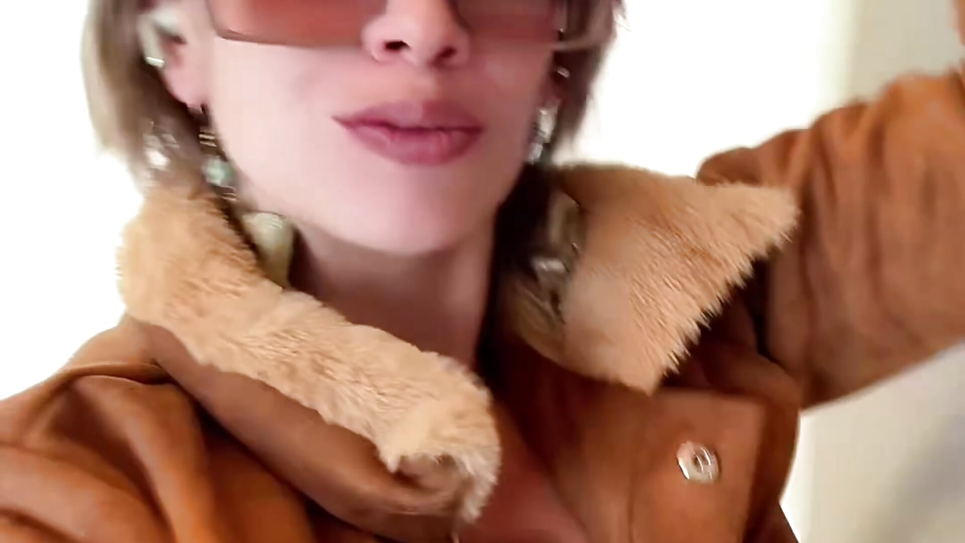 🎶MILF 💪🏻🧠🇨🇴 – video od webkamerové modelky MAGDALAKOVANOVA