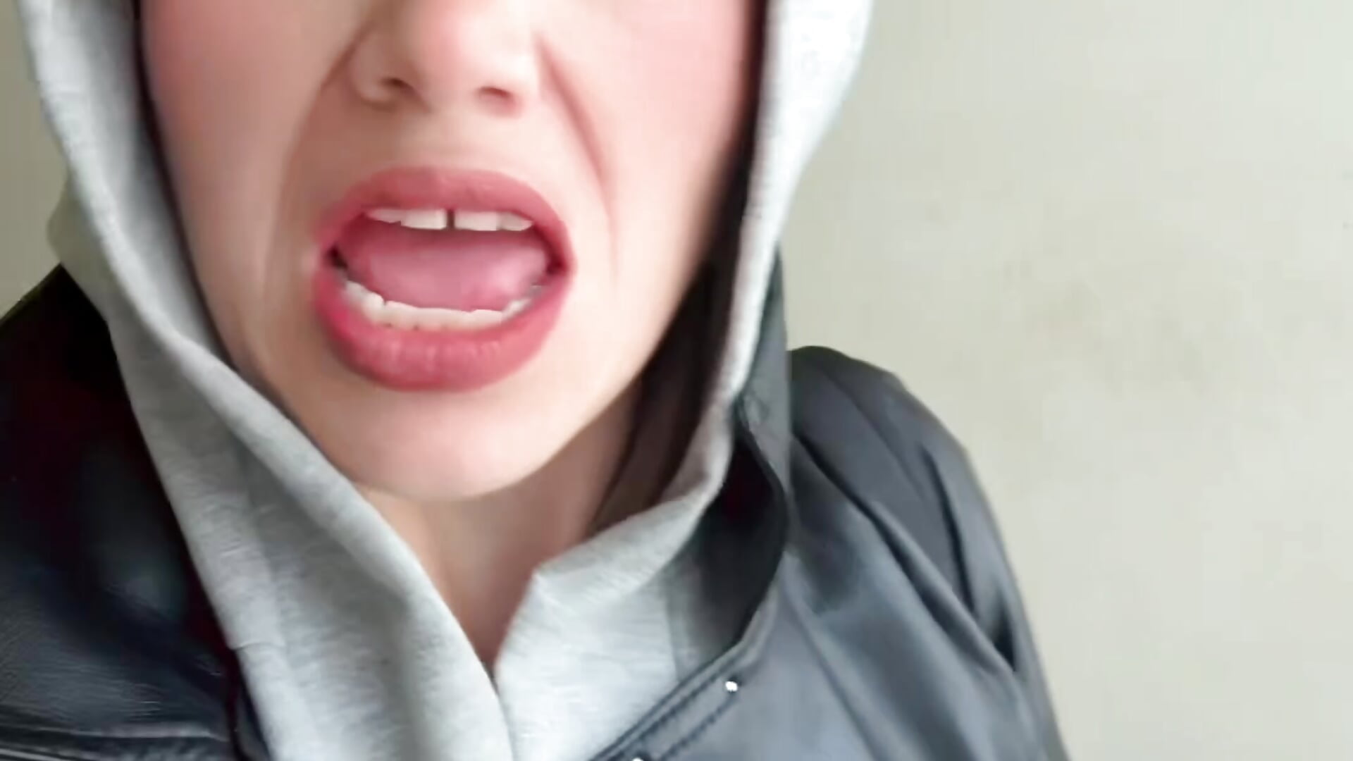 🤣🤣🤣🤣😈🥵💃🏼💪🏻🇨🇴shaved puusy Or Pussy Hairy !💋🔥🤔 - video by MAGDALAKOVANOVA cam model