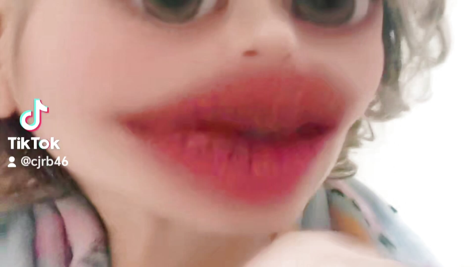 Jajajaja Realidad 🤣 - video by MAGDALAKOVANOVA cam model