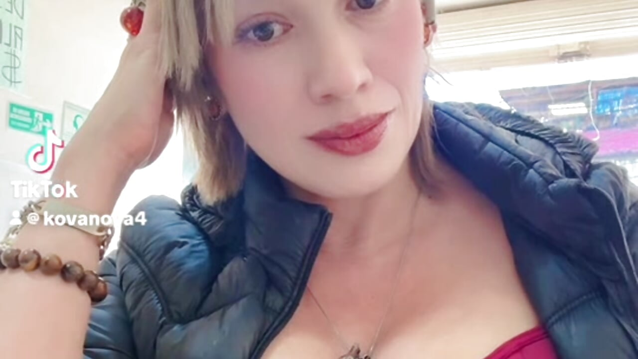 Kovanova4  Comer Es Un Placer ! El Mejor Orgasmo 😋🥰 - video by MAGDALAKOVANOVA cam model