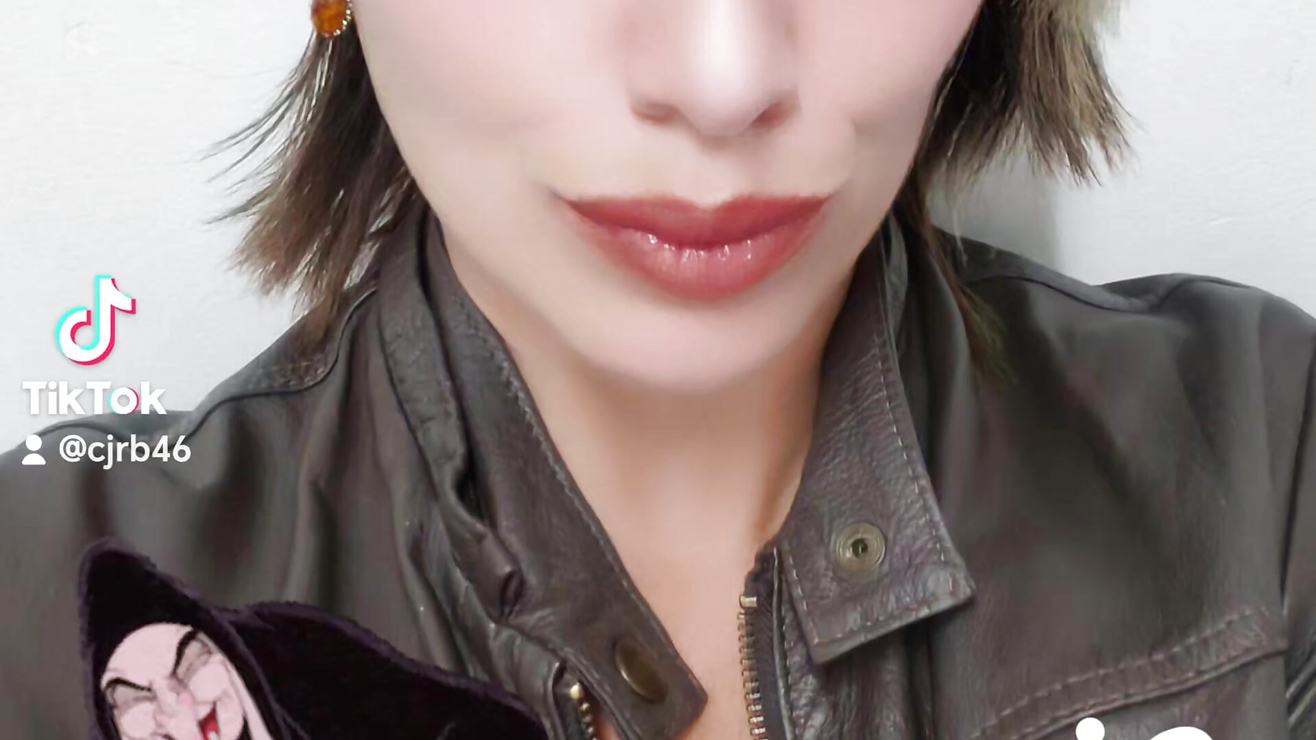 VERDAD PATRON!! 🤔🤣😂🤨👿Y UNO TODO FEMINISTA! 🧠🦾💪🏻🔥 - video by MAGDALAKOVANOVA cam model