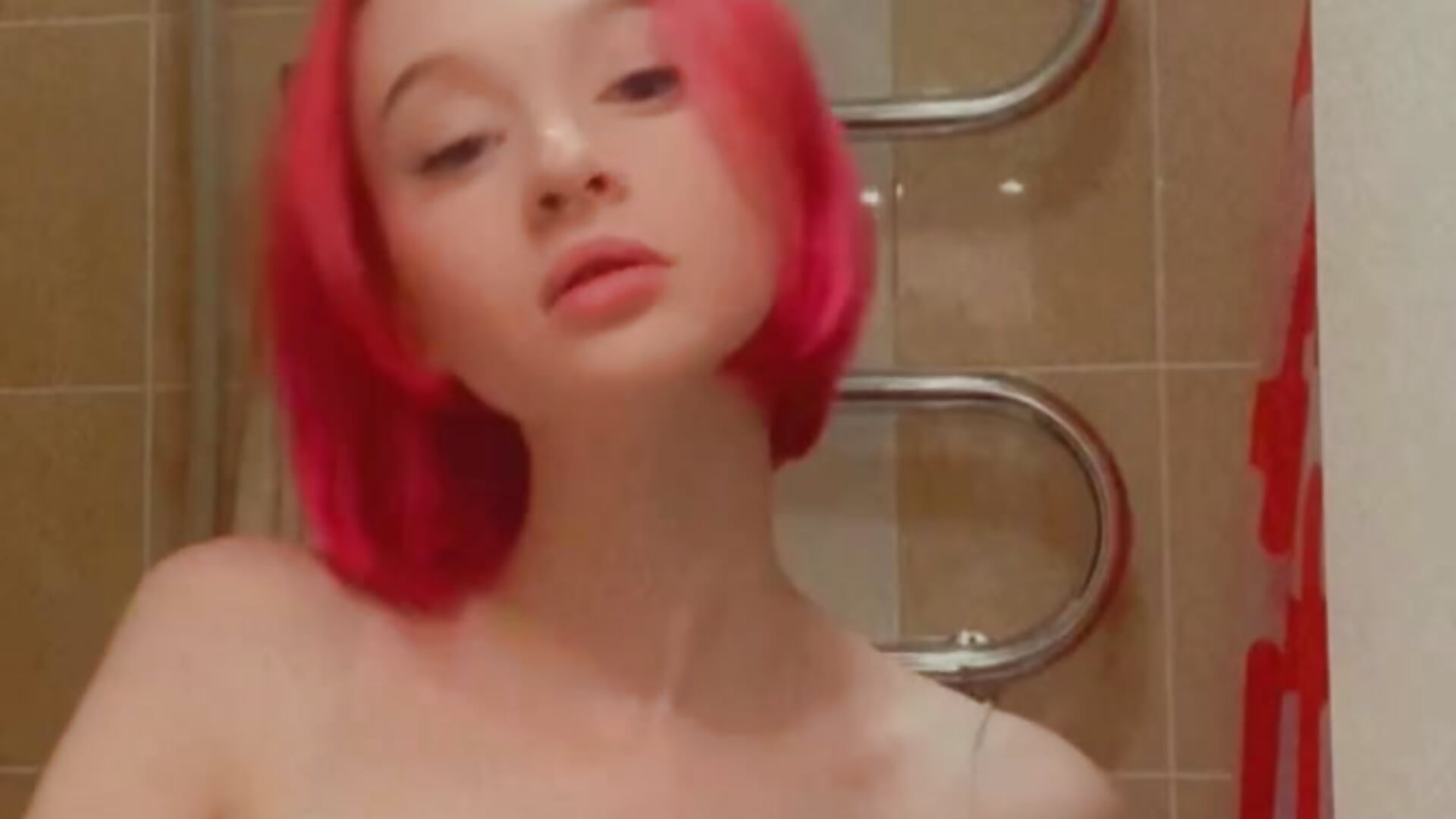 Wet tank top - video by Molly_Quinn cam model