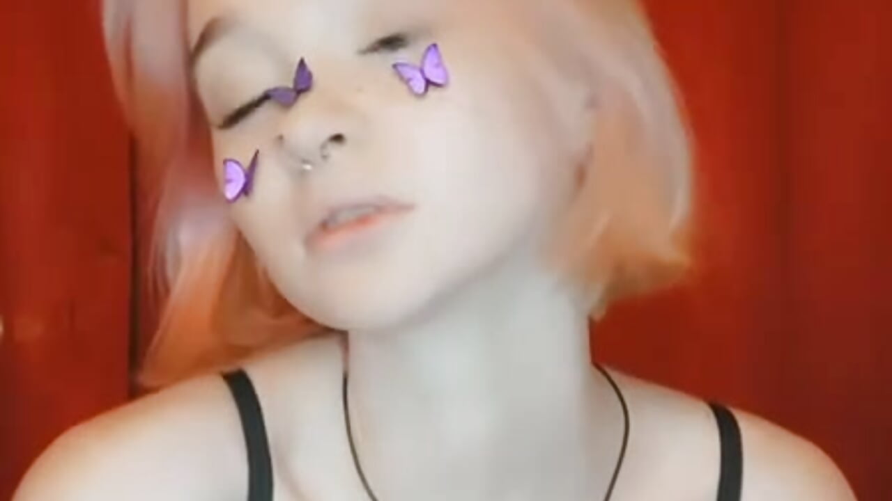 Hello ^_^ - video by Molly_Quinn cam model