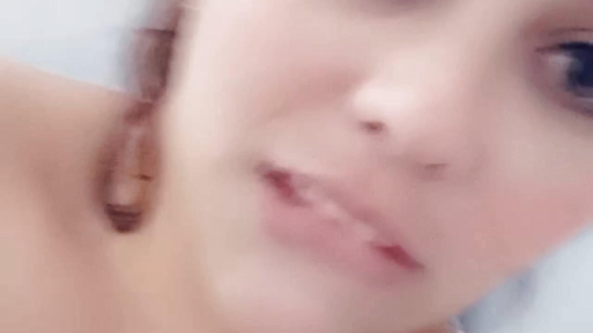 We had fun in the bathroom - Charlotte93_ 캠 모델의 동영상