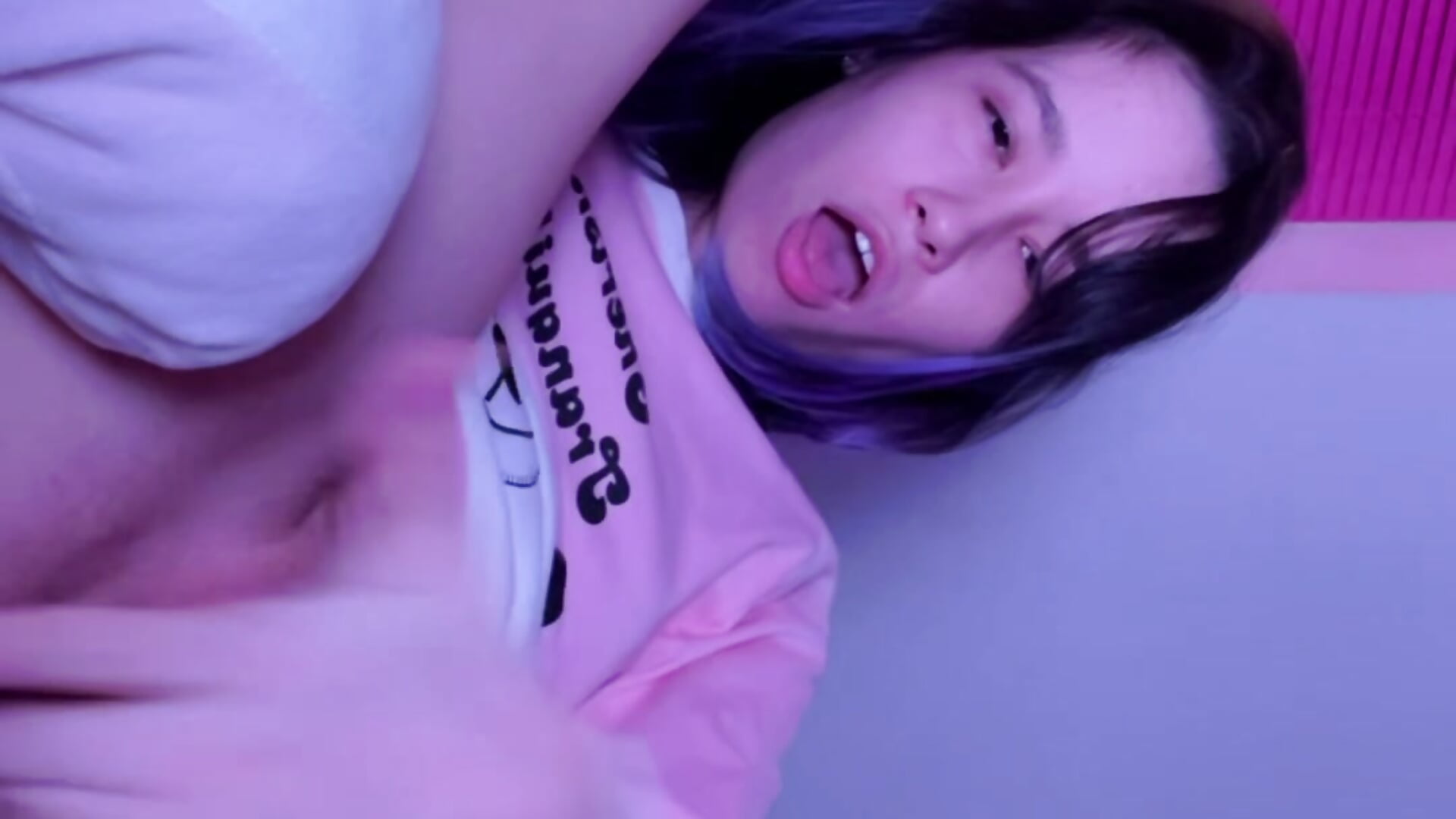 Getting horny in my room - Anto_herrera主播的视频