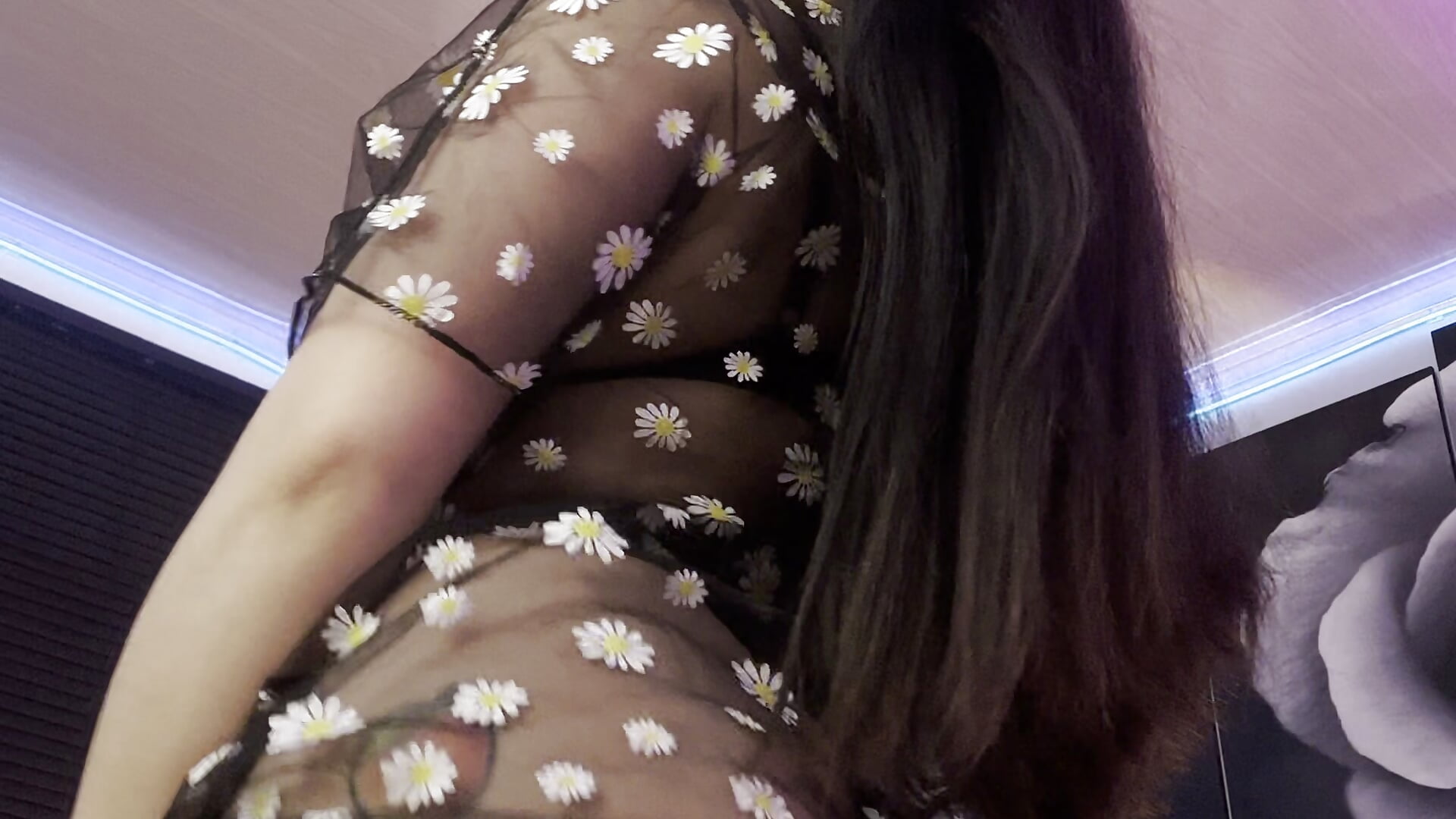 my boss kept bothering me so I put my buttocks in his face - video by lucy_neil cam model