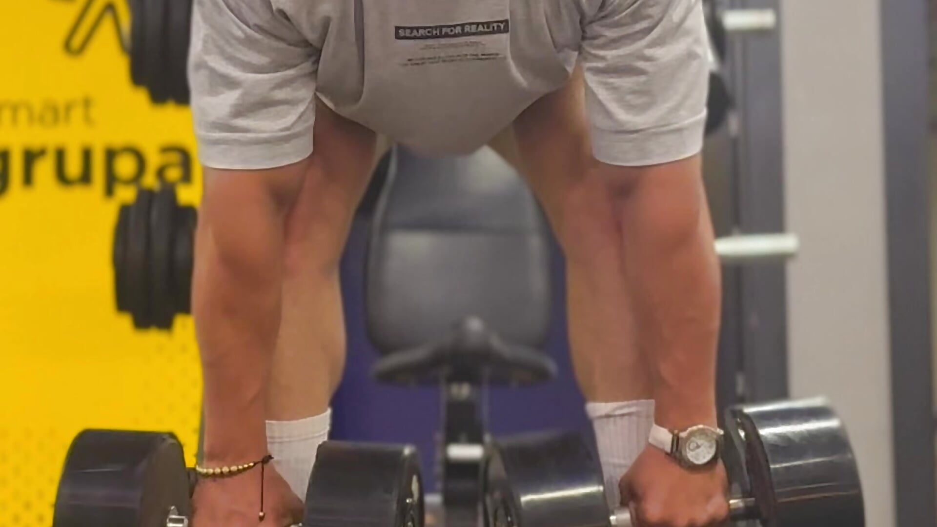 Deadlift – video od webkamerové modelky Leonsmoron