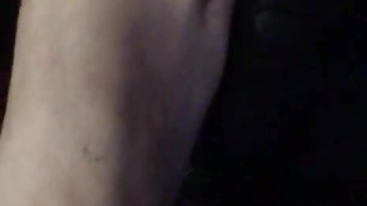 hapy feet - video của người mẫu cam AbsentaVert
