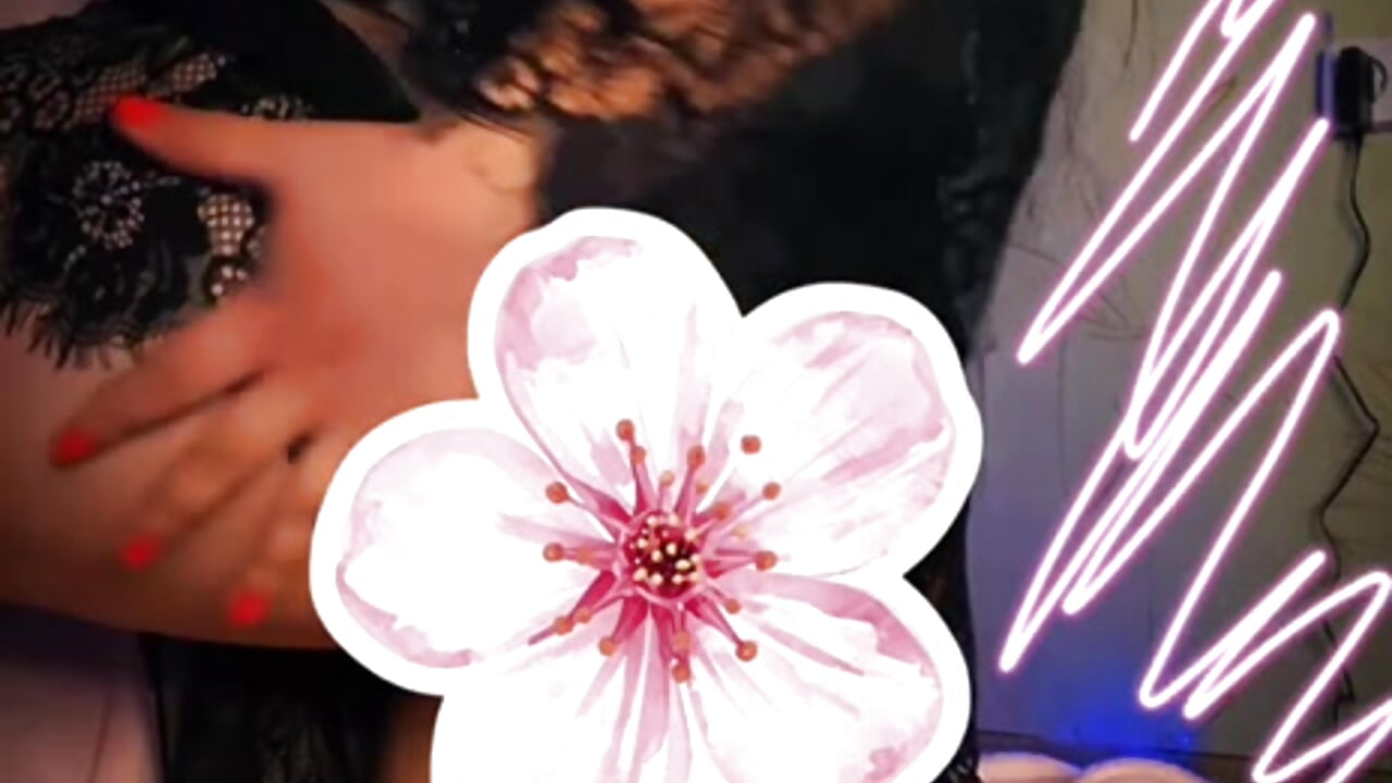 Cute ass - Var_Kiss adlı kamera modelinin videosu