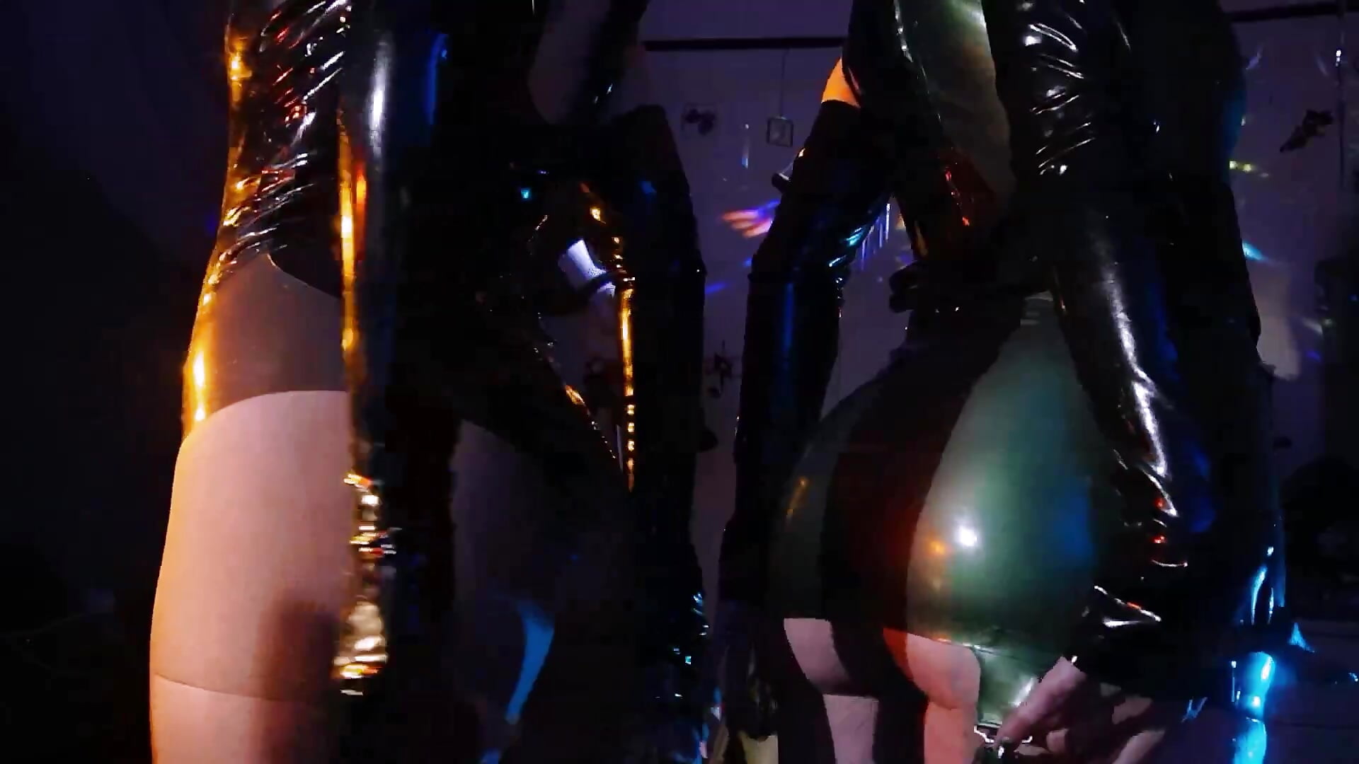 rub your asses!