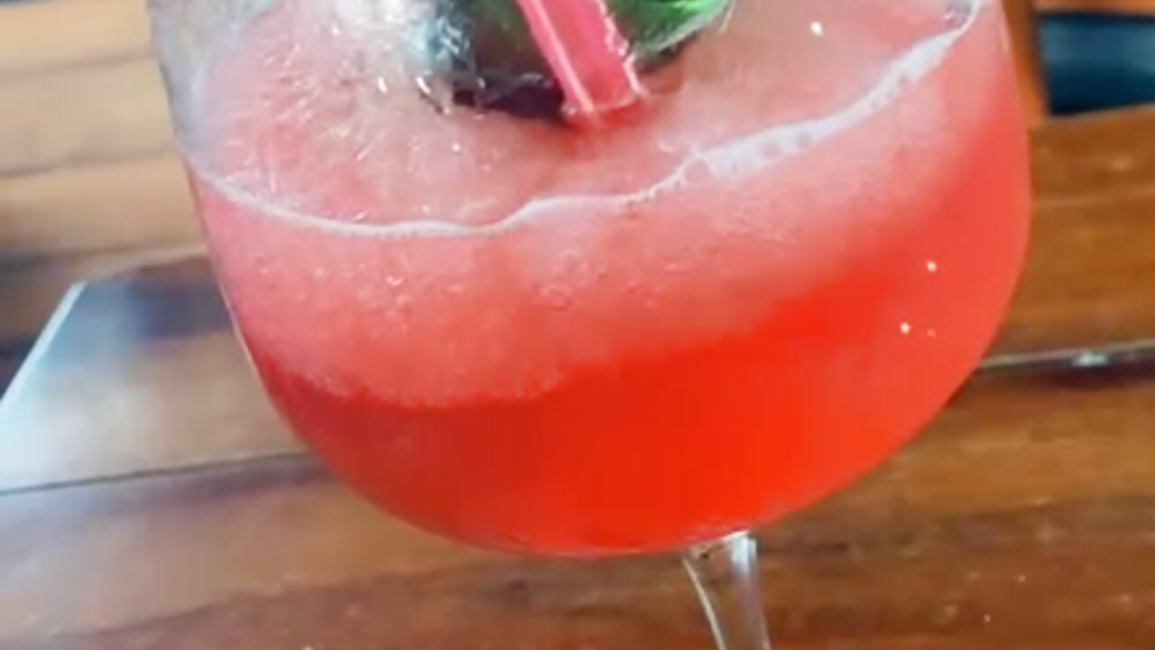 want a bit? - Vídeo de Doll_Loren, modelo de vídeos