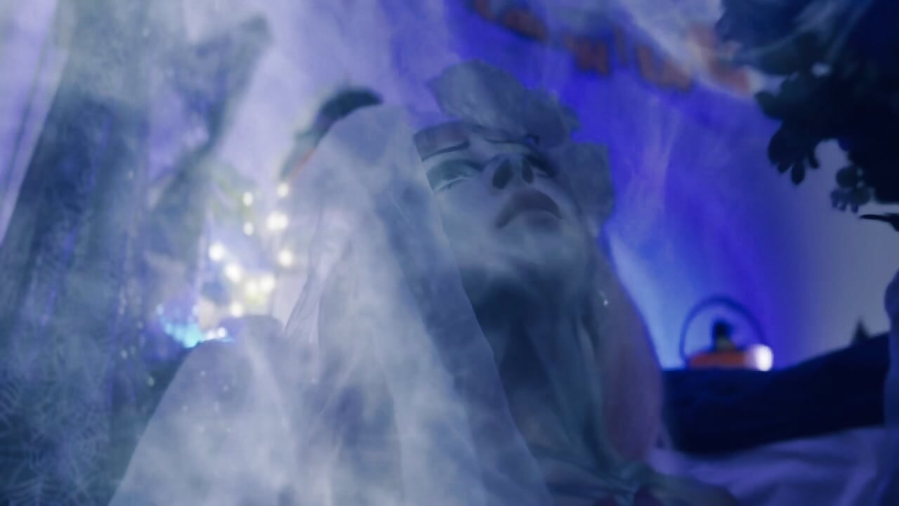 Happy Halloween 🎃 ✨✨ - video od modelky/modela Cinamoonn