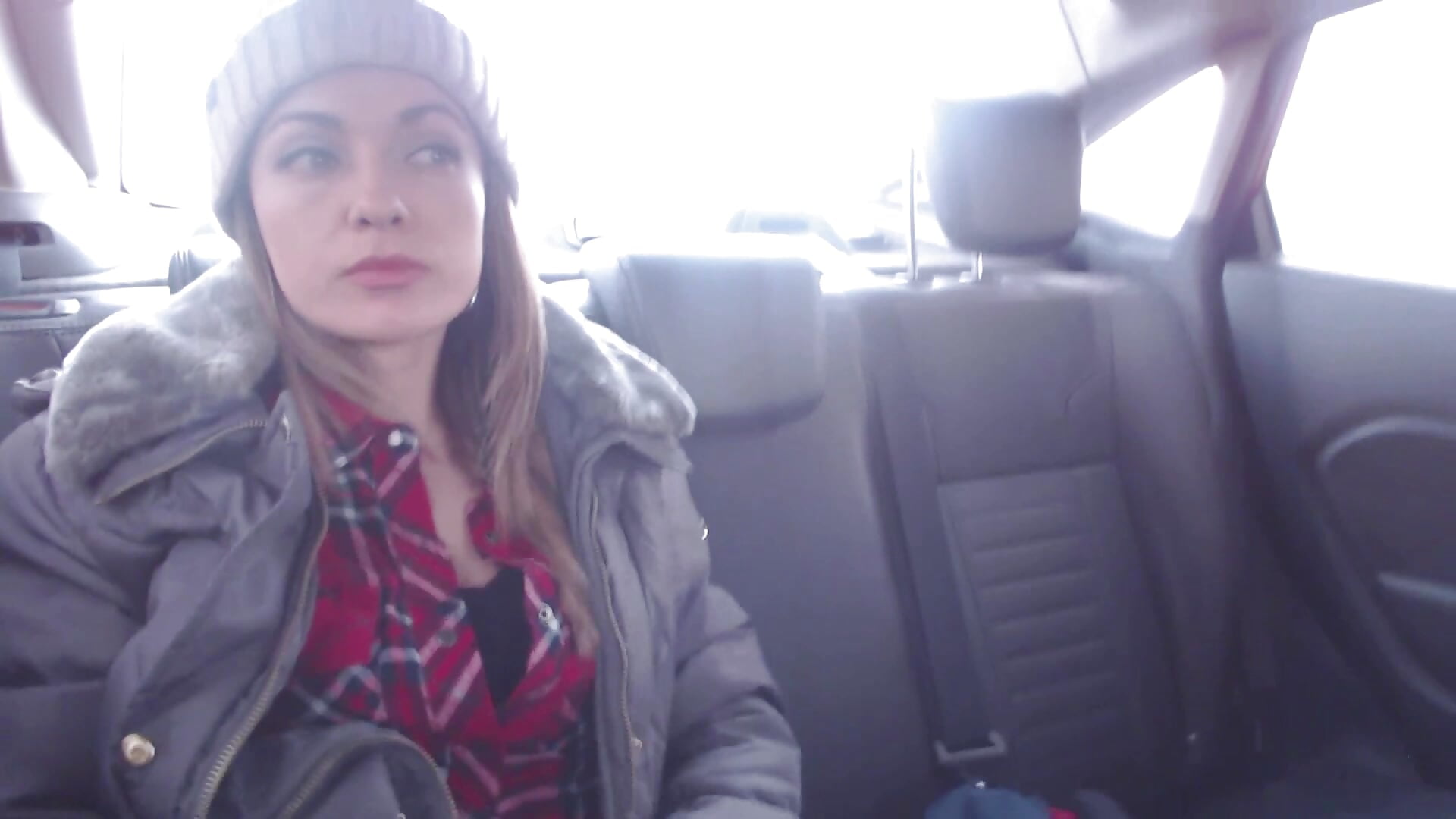 MASTURBATION AND ORGASM IN A UBER - video của người mẫu cam Naughtykitty4