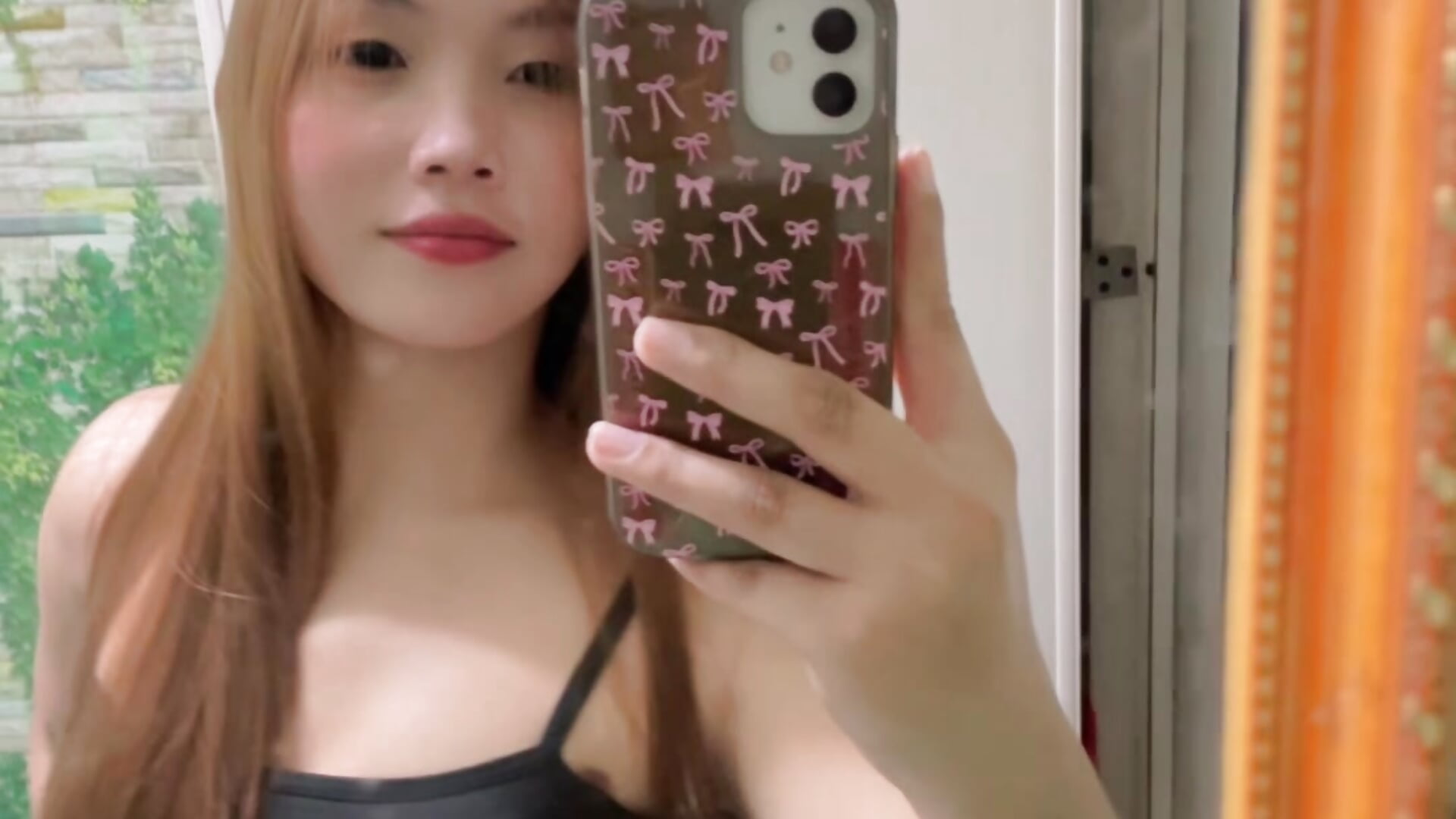 8b85c621bf8943c2a336480fb535a5ef - video by Allison_Scott cam model