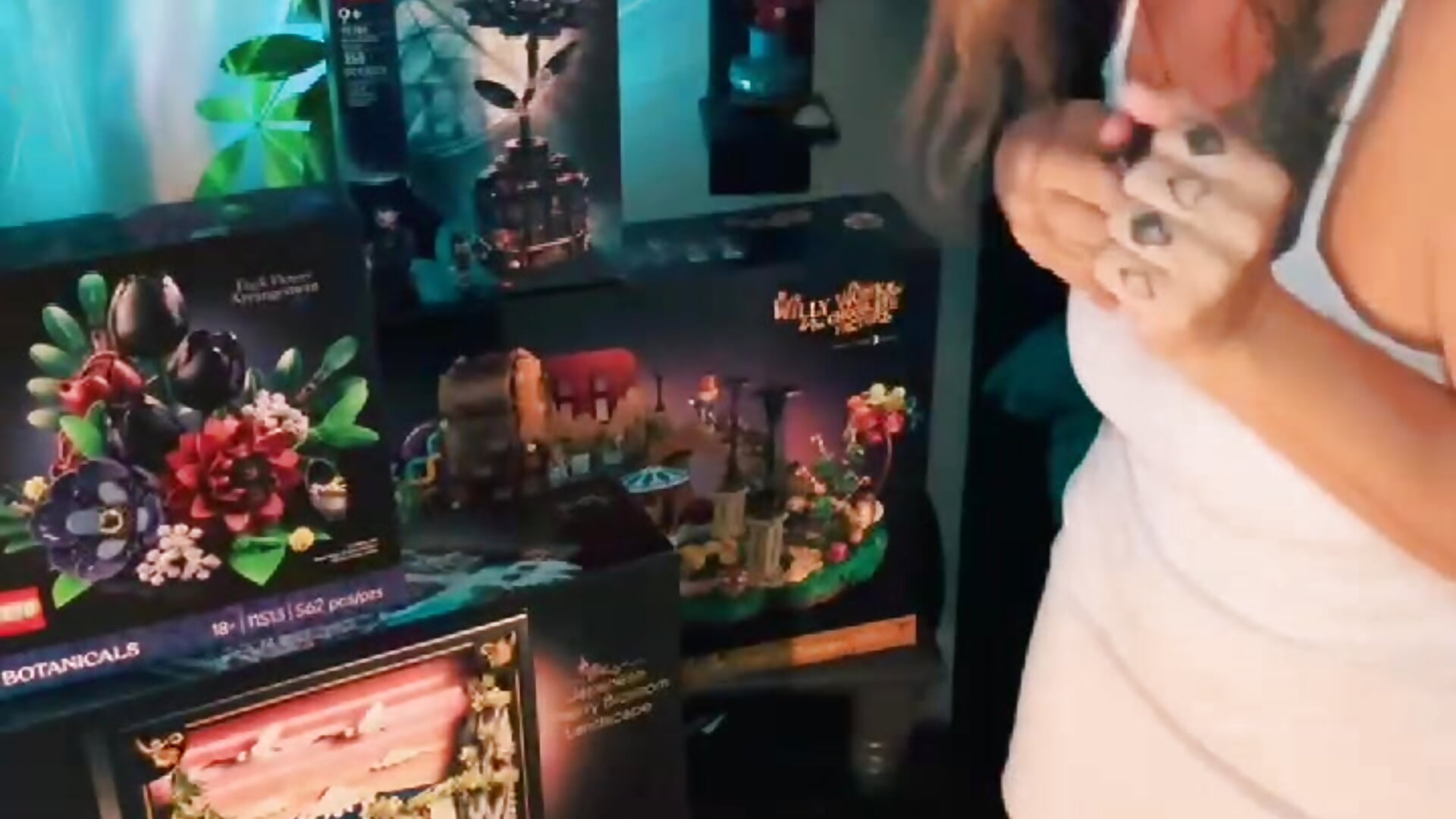Lech said I was a very good girl and deserved some toys 😇 thank you so much for loving my nerdy ass - วิดีโอโดย MarlaFknSinger โมเดลแคม