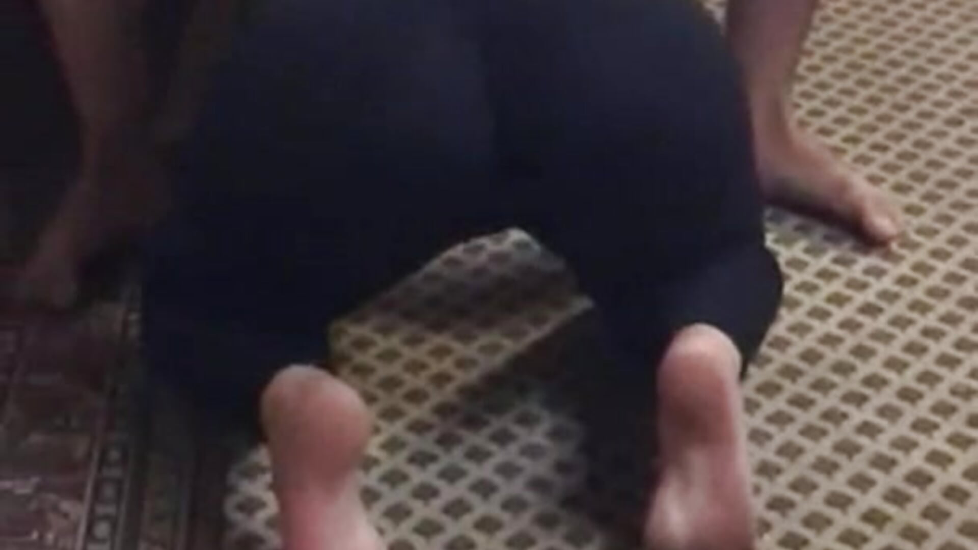 Finish off my feet while I'm sucking Andy's dick 🍆👅💦🤤