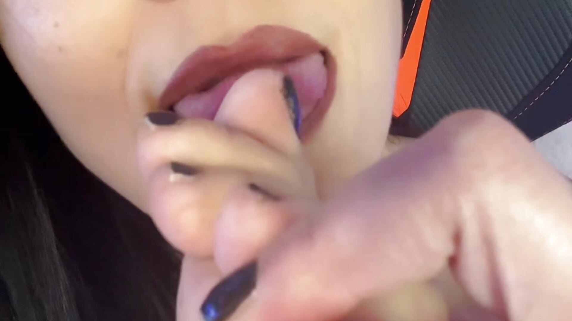 Lecco e ciuccio il mio piedino 🦶👅💦 - video by Cataleya80 cam model