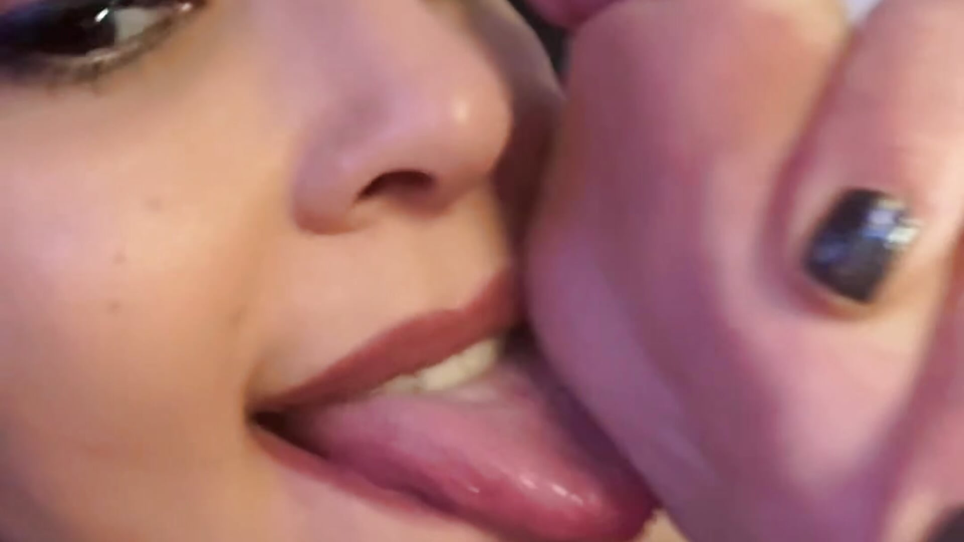 Lecco il mio piedino 🦶👅 - video by Cataleya80 cam model