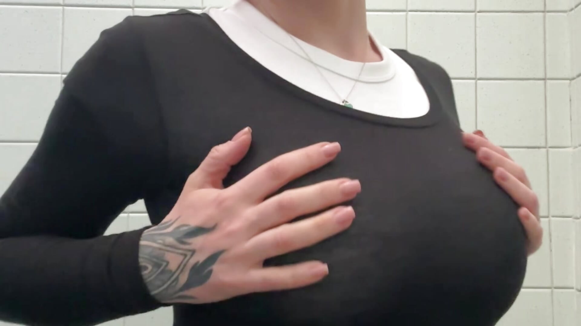 Missed you guys! Need to be risky again soon!!! - video của người mẫu cam EmaSalis