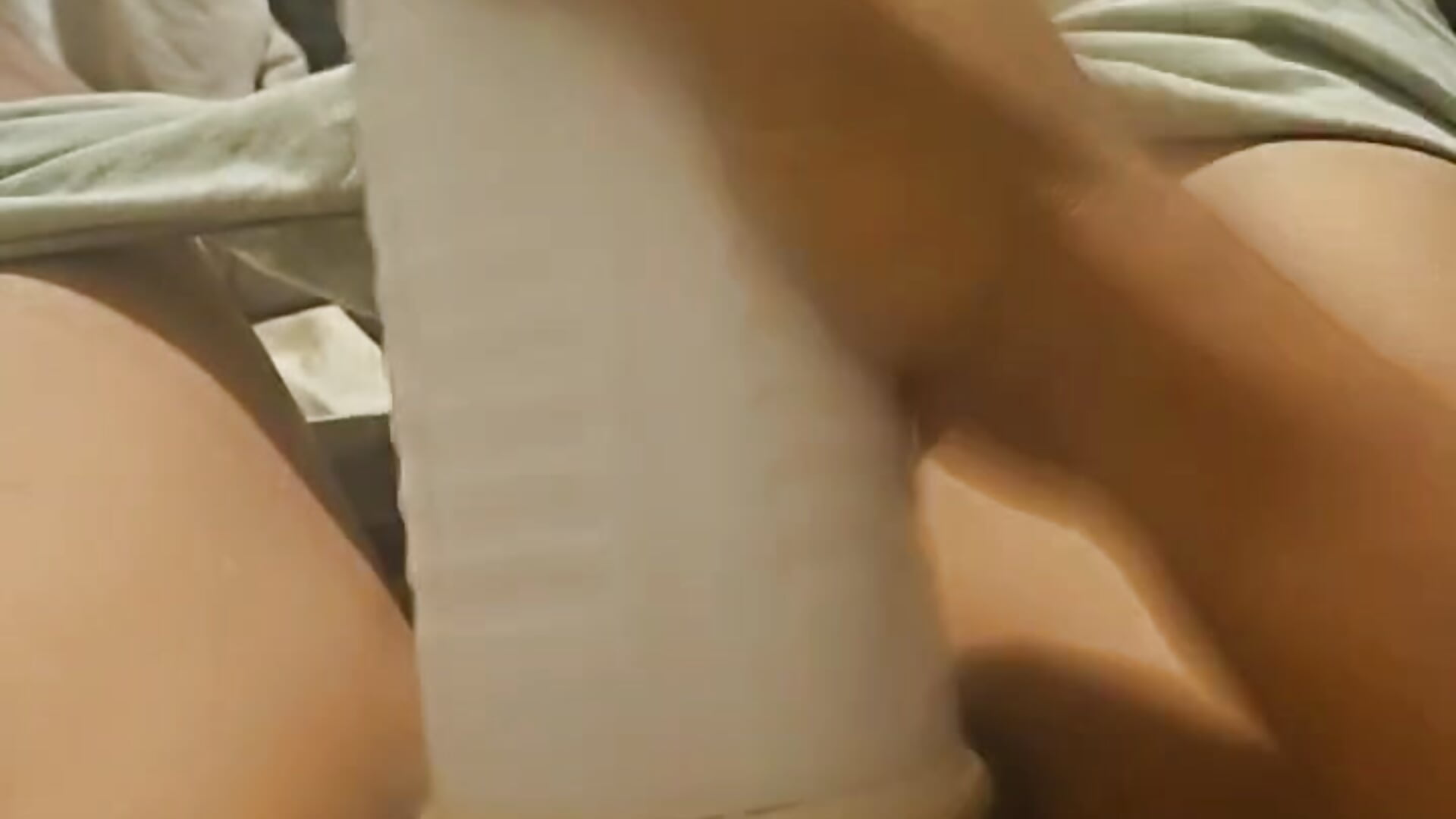 Pound town - video by Vybezmaster cam model