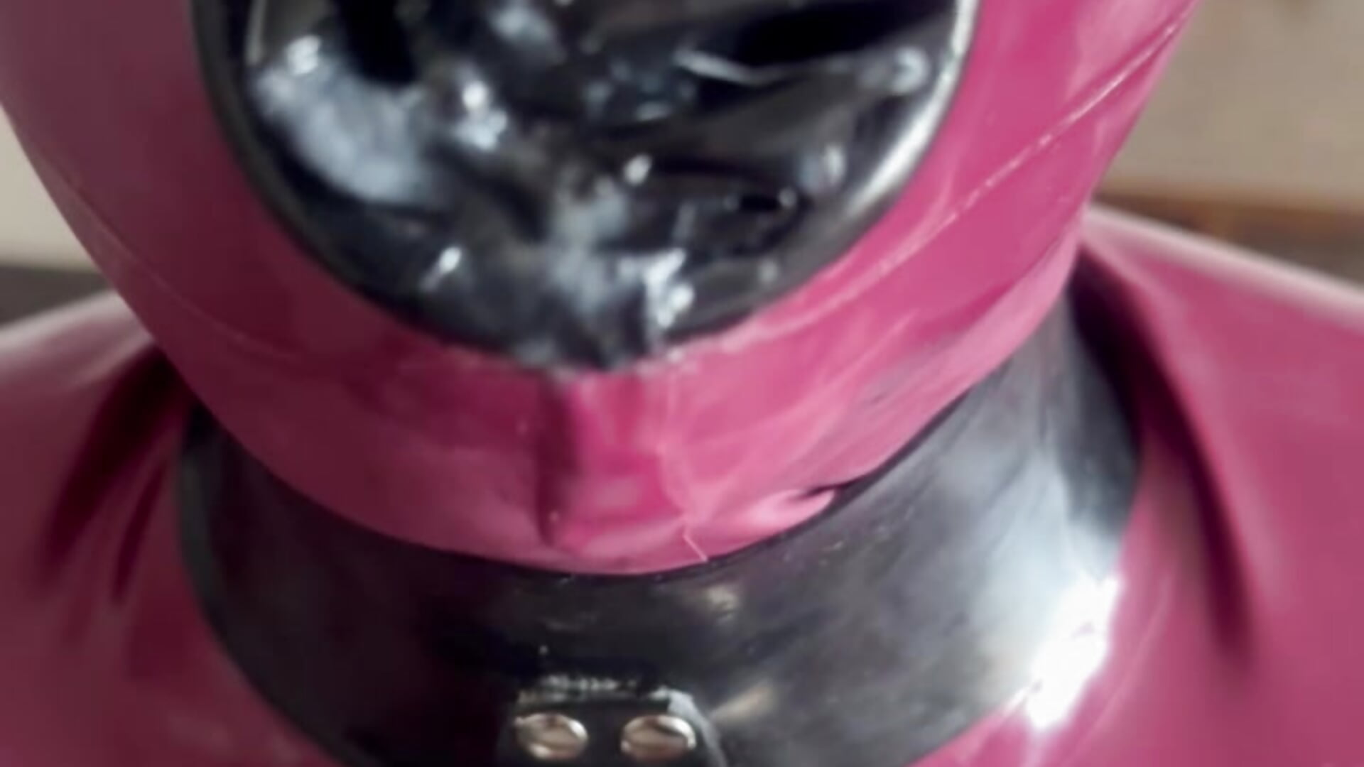 PLAYING WITH CONDOM DOLL PART.10 - βίντεο μοντέλου mylatexpleasure