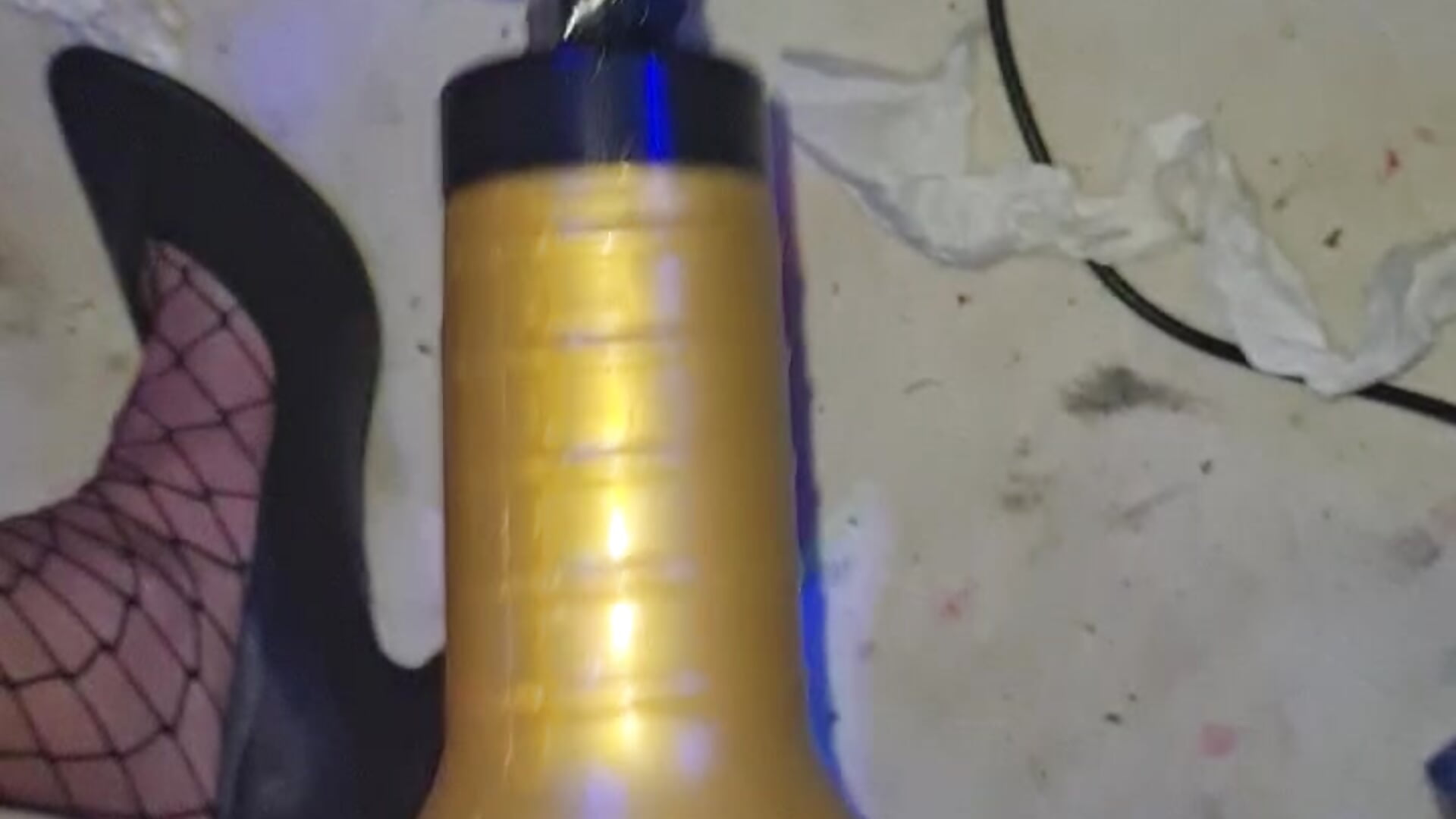 milking - video by slankecrosdresser cam model