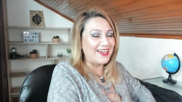 I am the desire you dare not confess - video by yayita_mature cam model