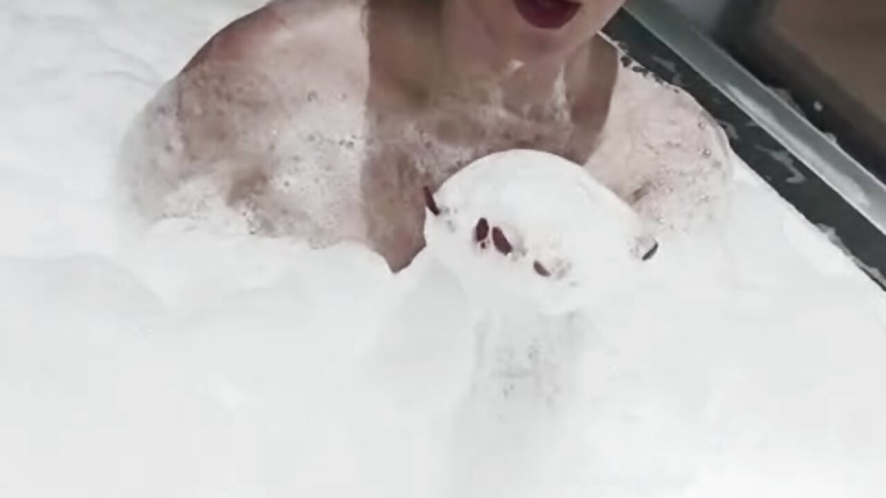 My sexy body in the bathtub