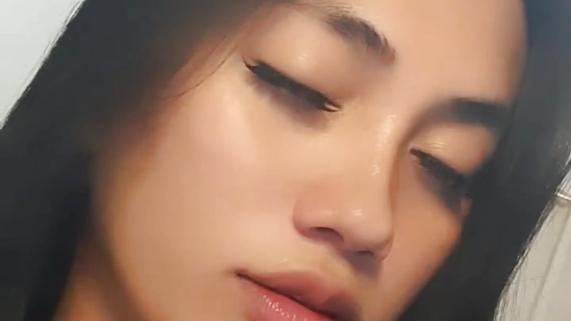 😘 - video by Dhalia_Gomez06 cam model