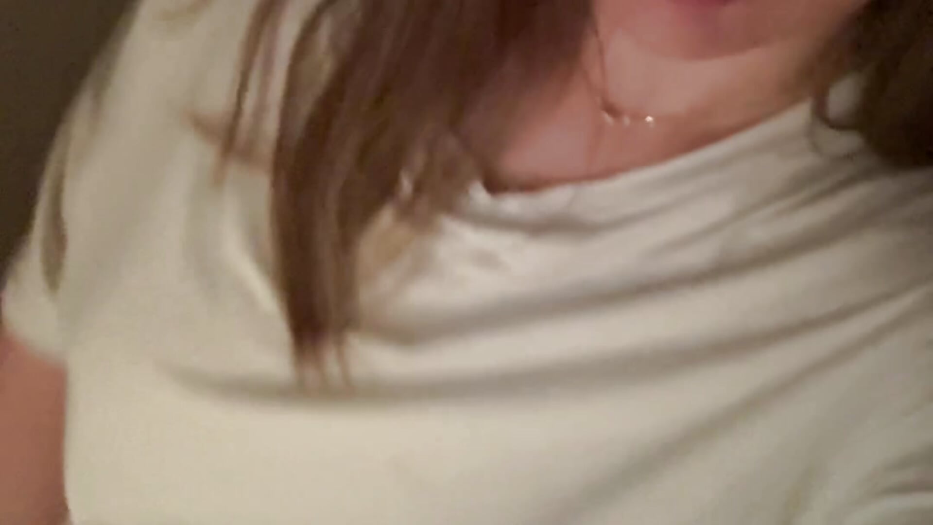 I'm doing something on the toilet - video by stella_vestal cam model