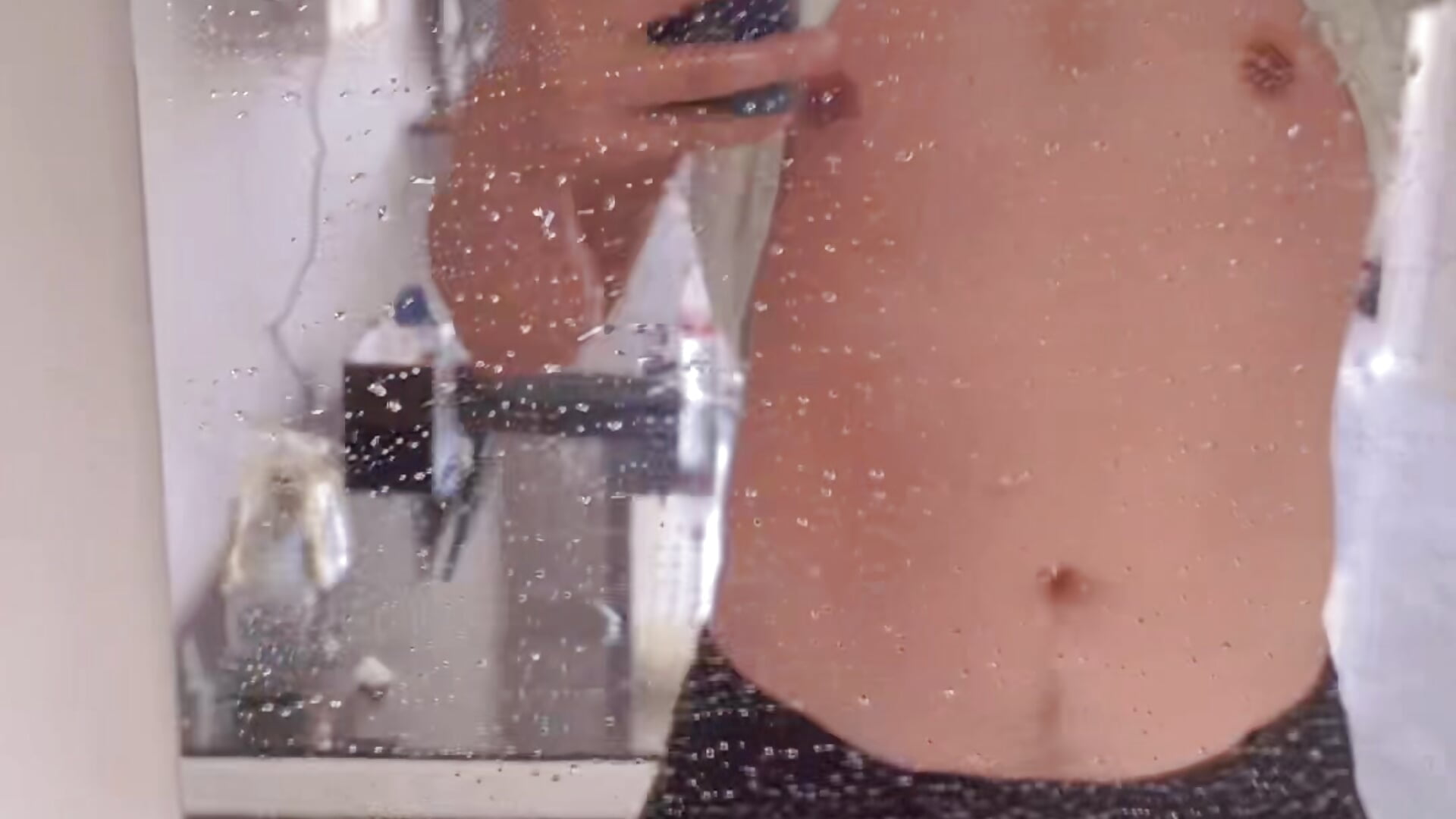 记录增肌日常:肚子是个神奇的情况，每天早上起来看着很瘦，晚上就大的像有孕在身。 - vidéo du modèle de showcams guozuo