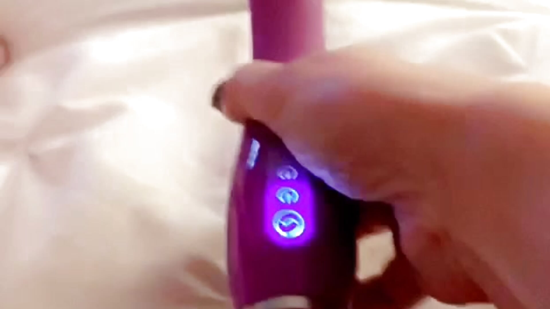 sstg-64A964E0-89CB-4C10-9FA9-67F67F77CB41 - video by muamislut cam model